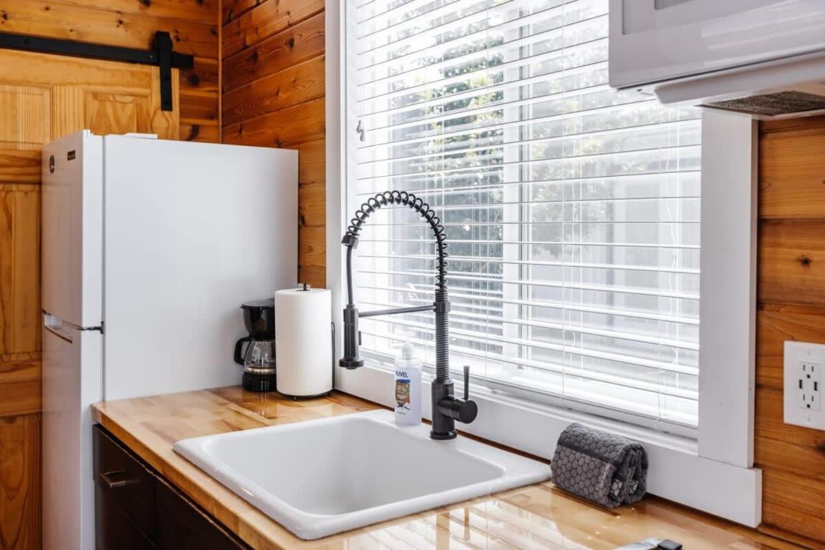 Harrington Tiny House Villa Apple Valley Dış mekan fotoğraf